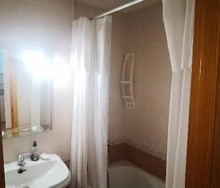 Residencial Edison Apartman *